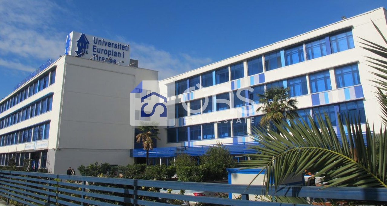 Shitet apartament 2+1+2 ne Kinostudio + parkim 190.000 euro