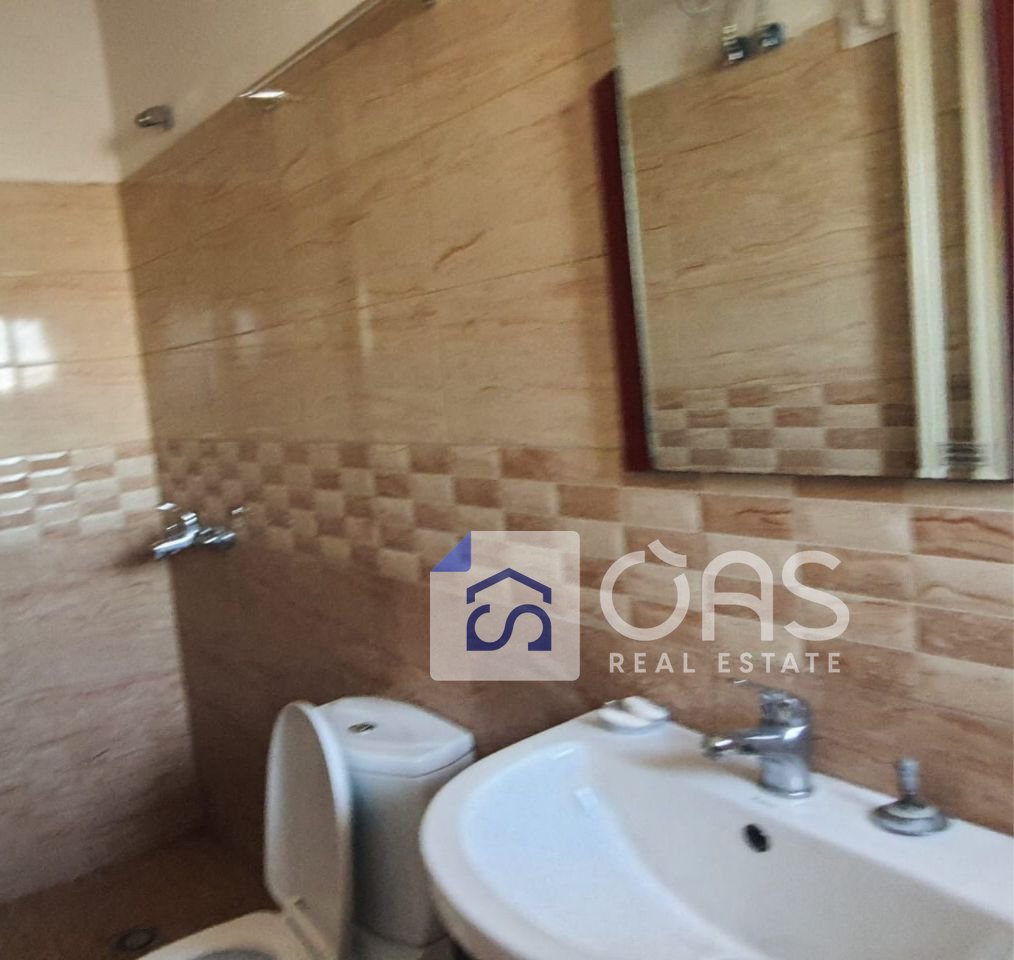 Si affitta appartamento 1+1 vicino al Mercato Elettrico.