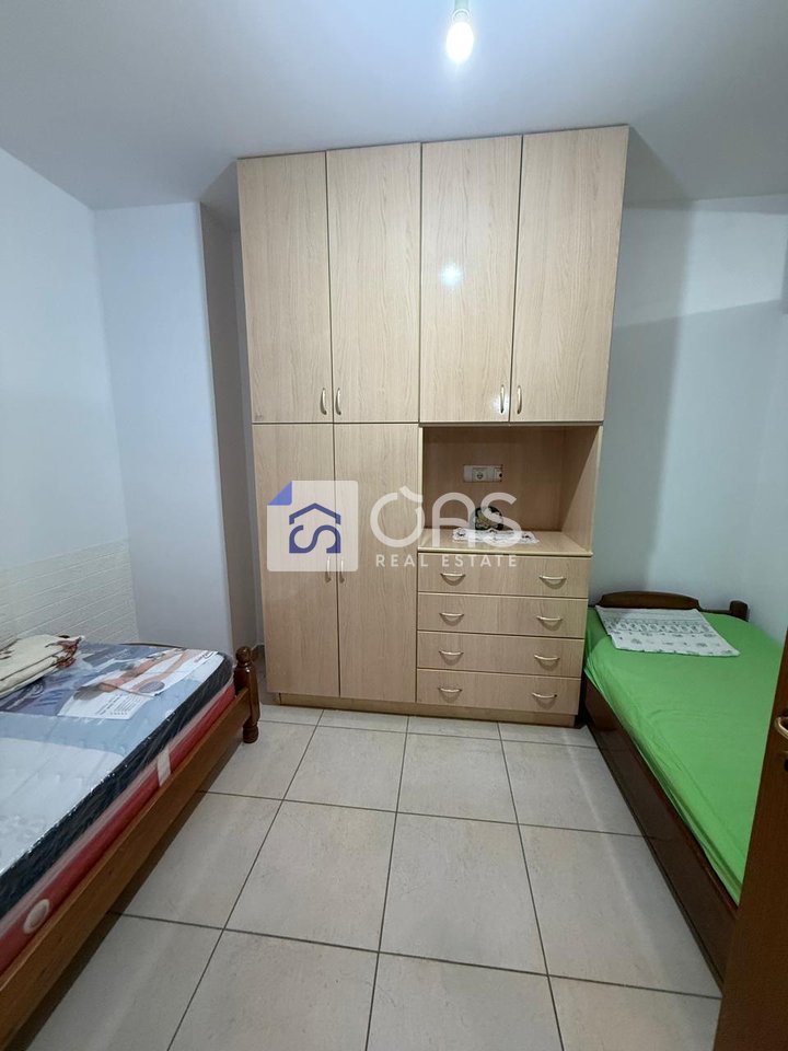 Jepet apartament 2+1 me qera te Komuna e Parisit