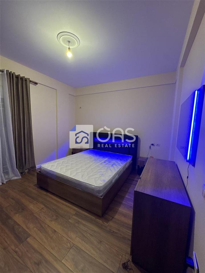 Jepet me qera apartament 2+1 tek Kodra e Priftit