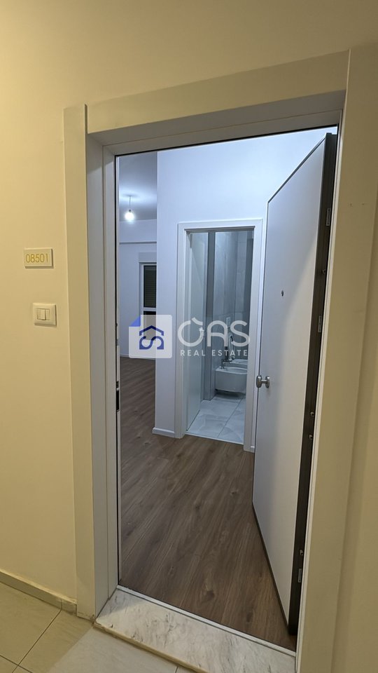 Ambient Komercial 1+1 Me Qira tek Ali Demi, Tiranë - 300€ | 55 m²