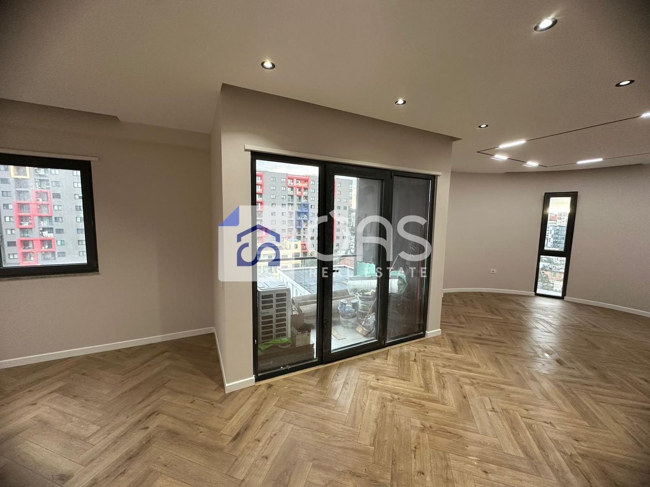 Apartament 2+1+2 Me Qira në Astir, Tiranë - 1100€ | 128 m²