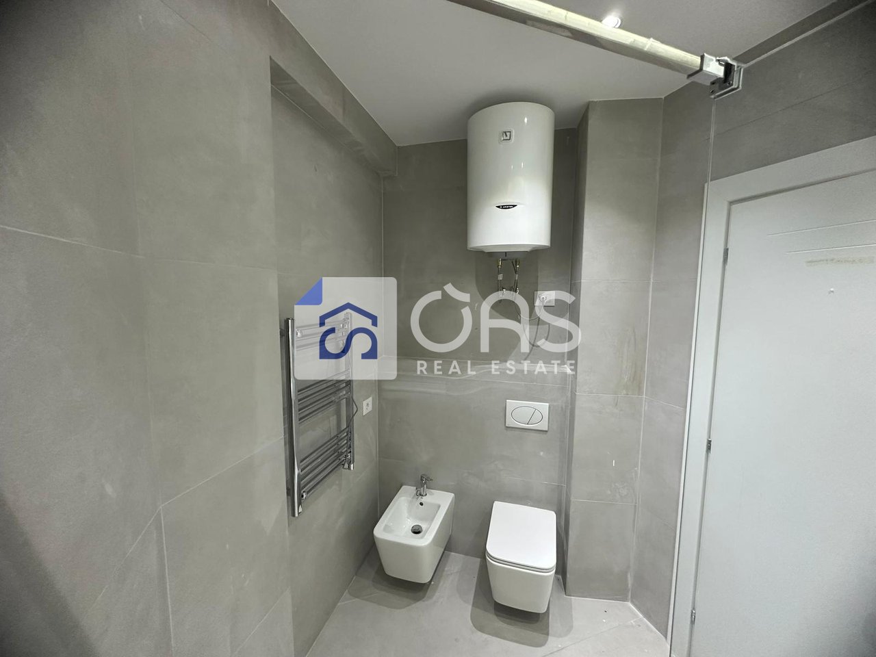 Apartament 2+1+2 Me Qira në Astir, Tiranë - 1100€ | 128 m²