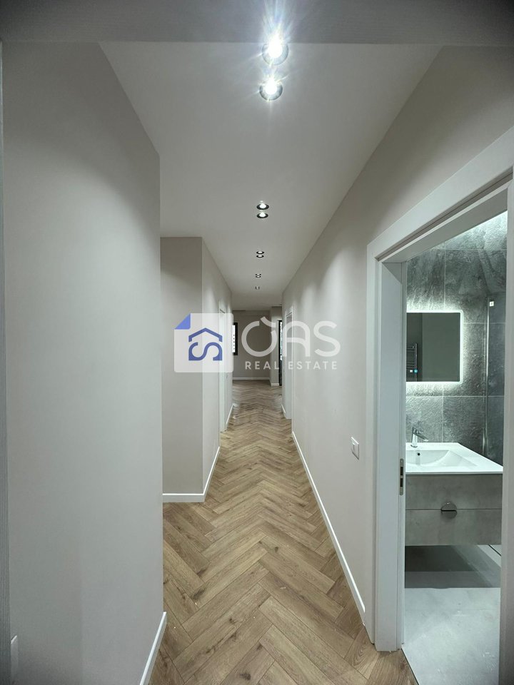 Apartament 2+1+2 Me Qira në Astir, Tiranë - 1100€ | 128 m²