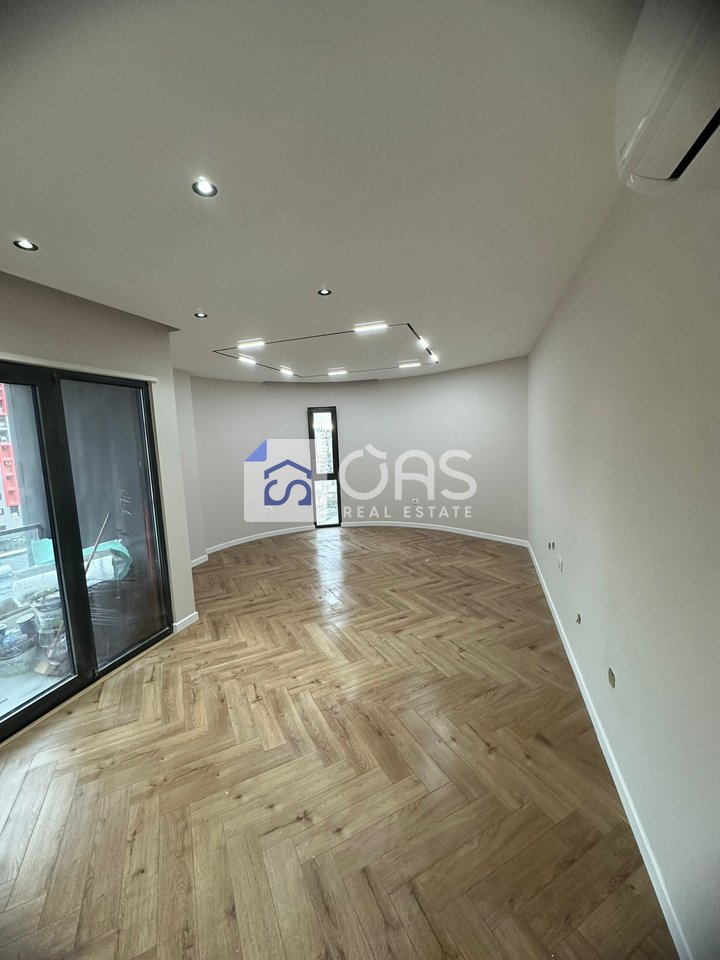 Apartament 2+1+2 Me Qira në Astir, Tiranë - 1100€ | 128 m²