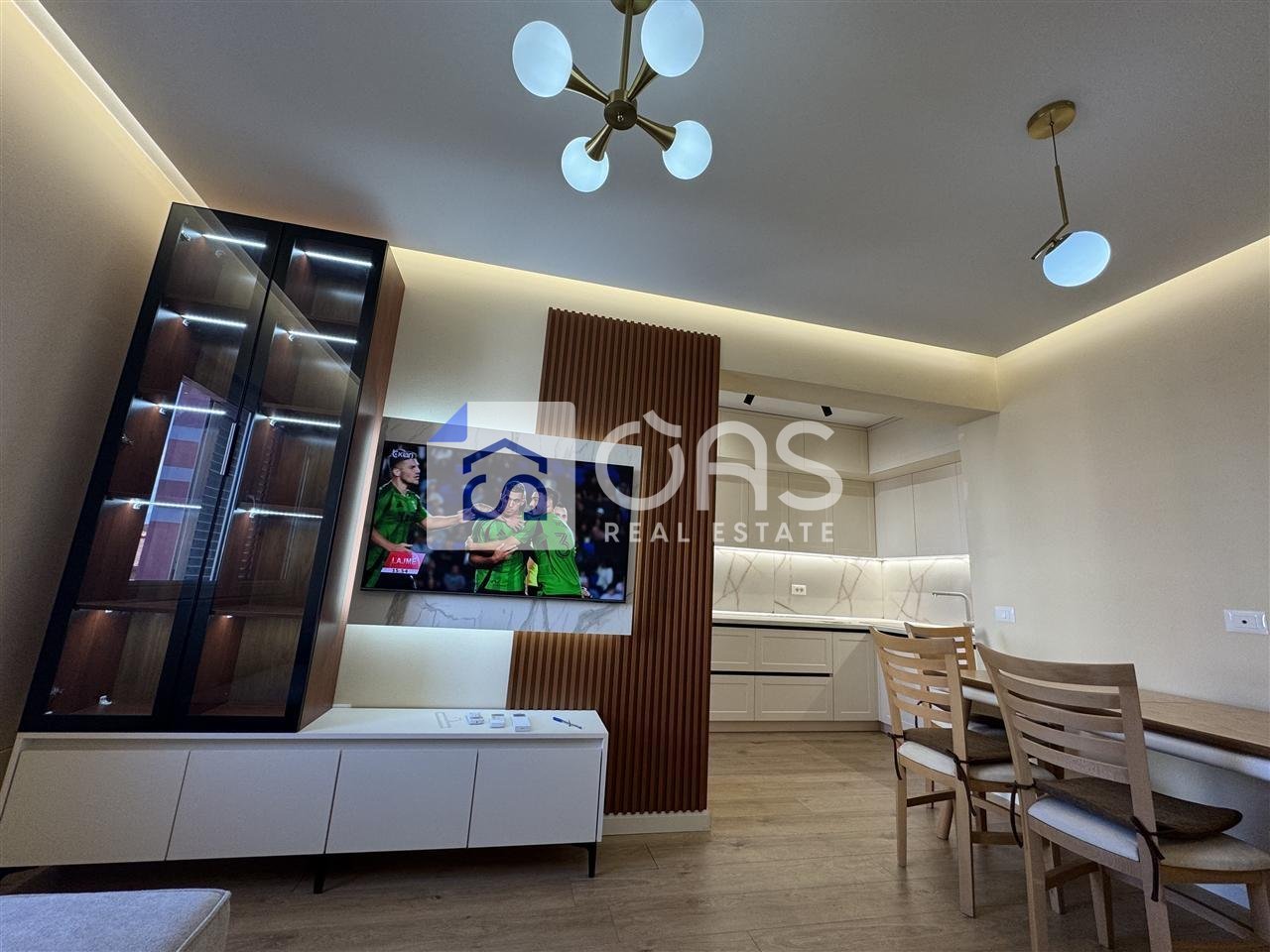 Apartament 2+2 Me Qira në Pazarin e Ri, Tiranë - 1200€ | 95 m²