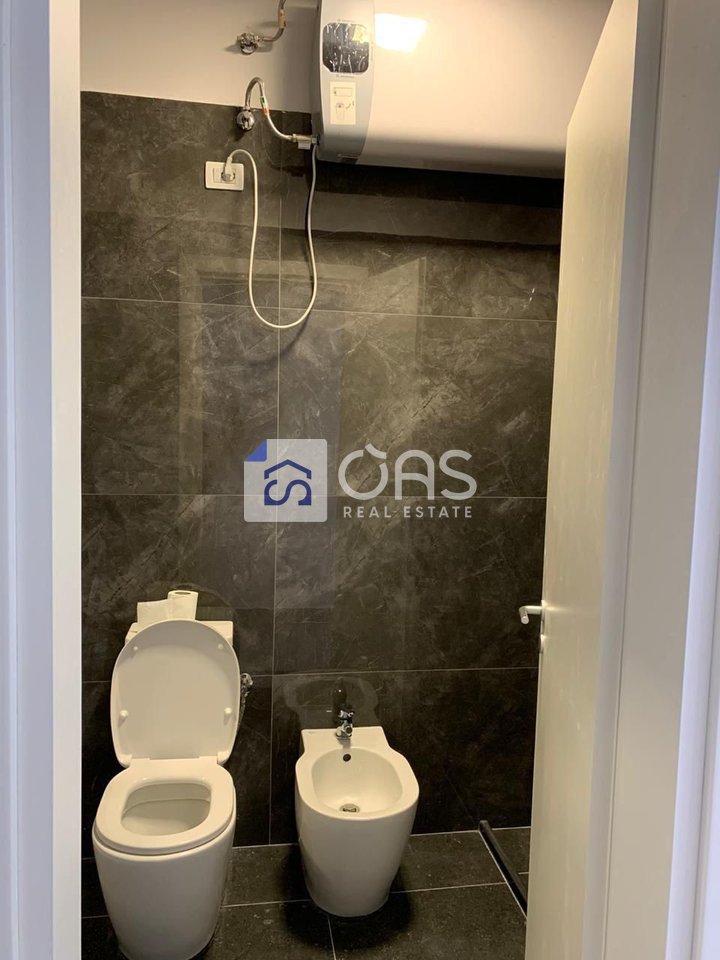 Apartament 2+1 Me Qira në Liqeni i Thatë, Tiranë - 600€ | 99 m²