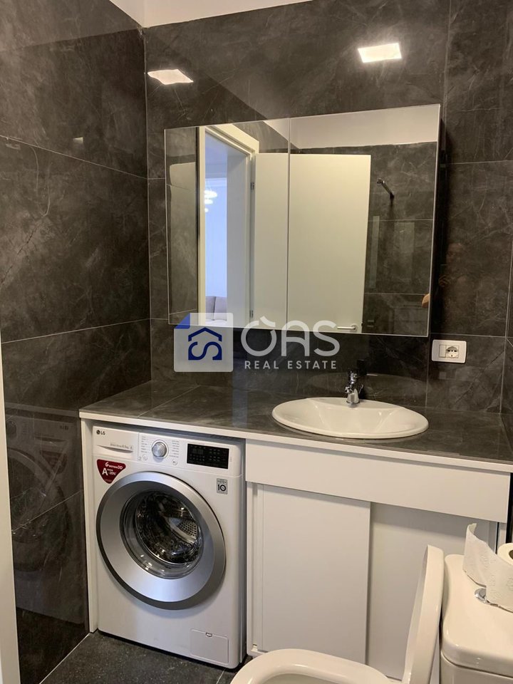 Apartament 2+1 Me Qira në Liqeni i Thatë, Tiranë - 600€ | 99 m²