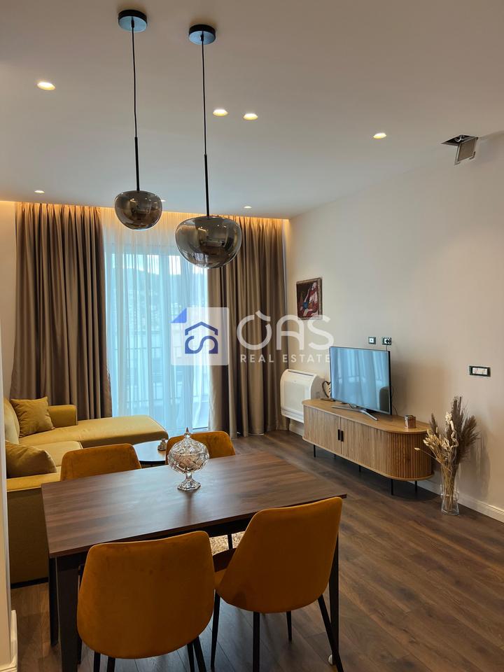 For Rent Apartment 2+1+2+Balcony Near Komuna e Parisit