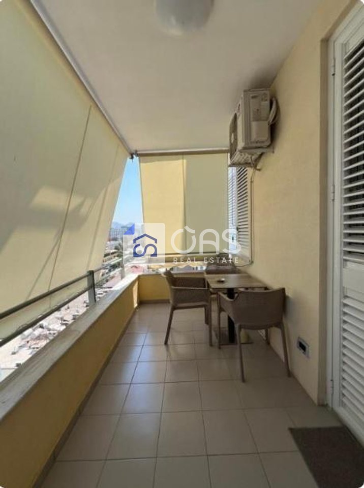 Apartament 1+1 Me Qira në Qendër të Tiranës - 970€ | 98 m²