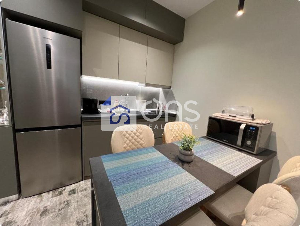 Apartament 1+1 Me Qira në Qendër të Tiranës - 970€ | 98 m²