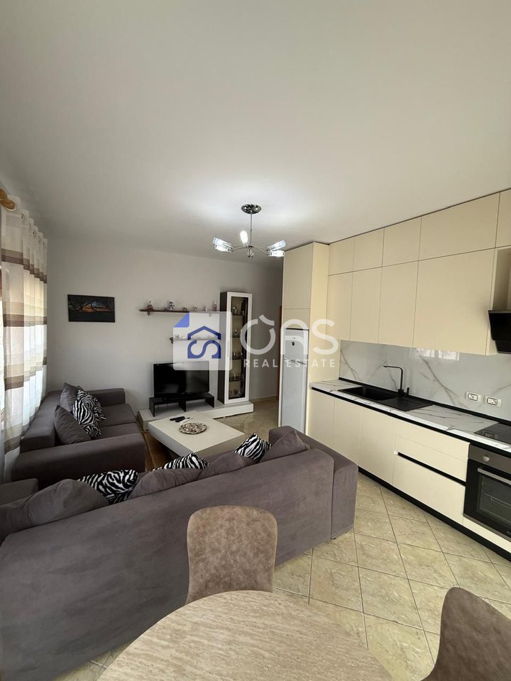Apartament 2+1 Me Qira në 21 Dhjetori, Tiranë - 650€ | 85 m²