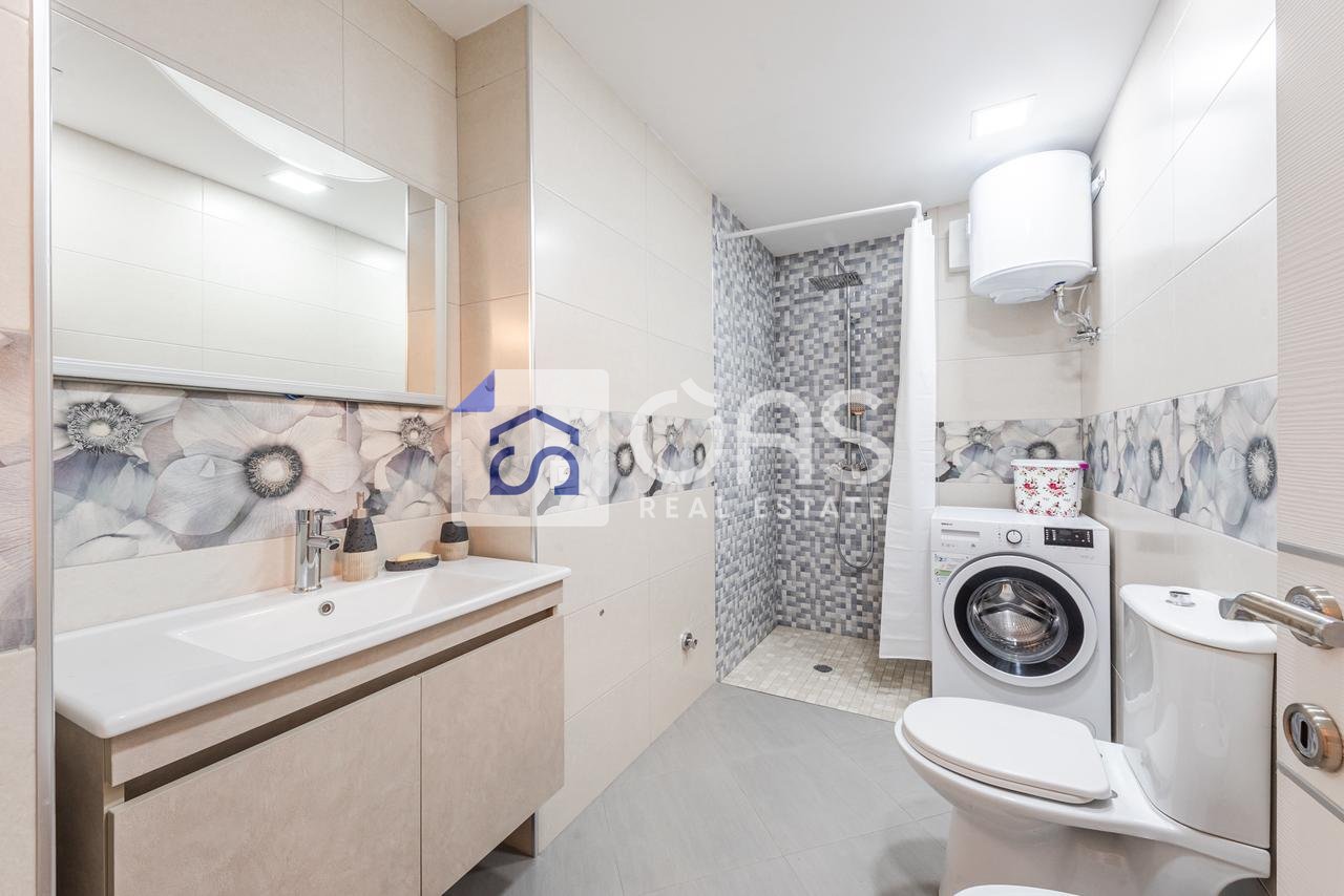 Jepet me Qera Apartament 2+1+2+3Ballkone Tek Liqeni i Thate