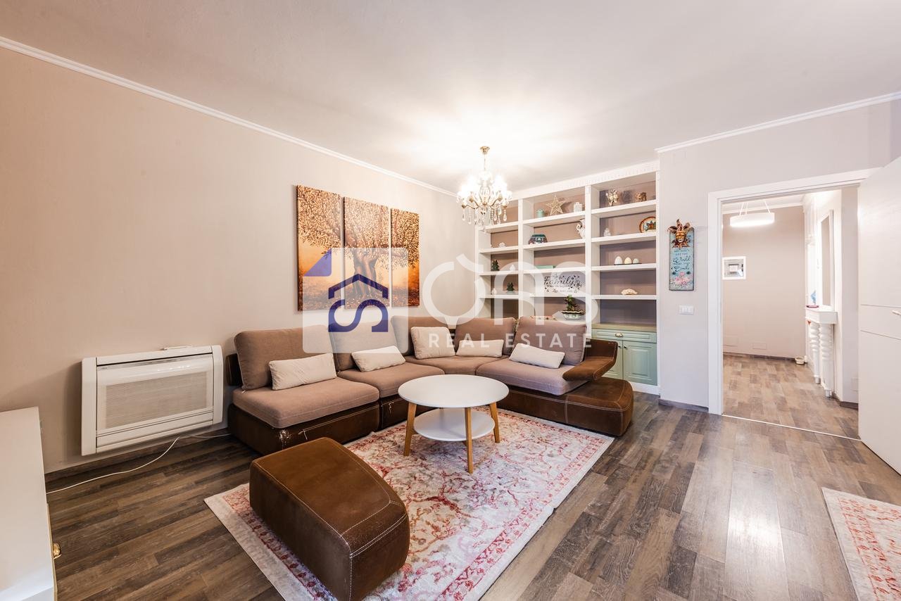 Jepet me Qera Apartament 2+1+2+3Ballkone Tek Liqeni i Thate