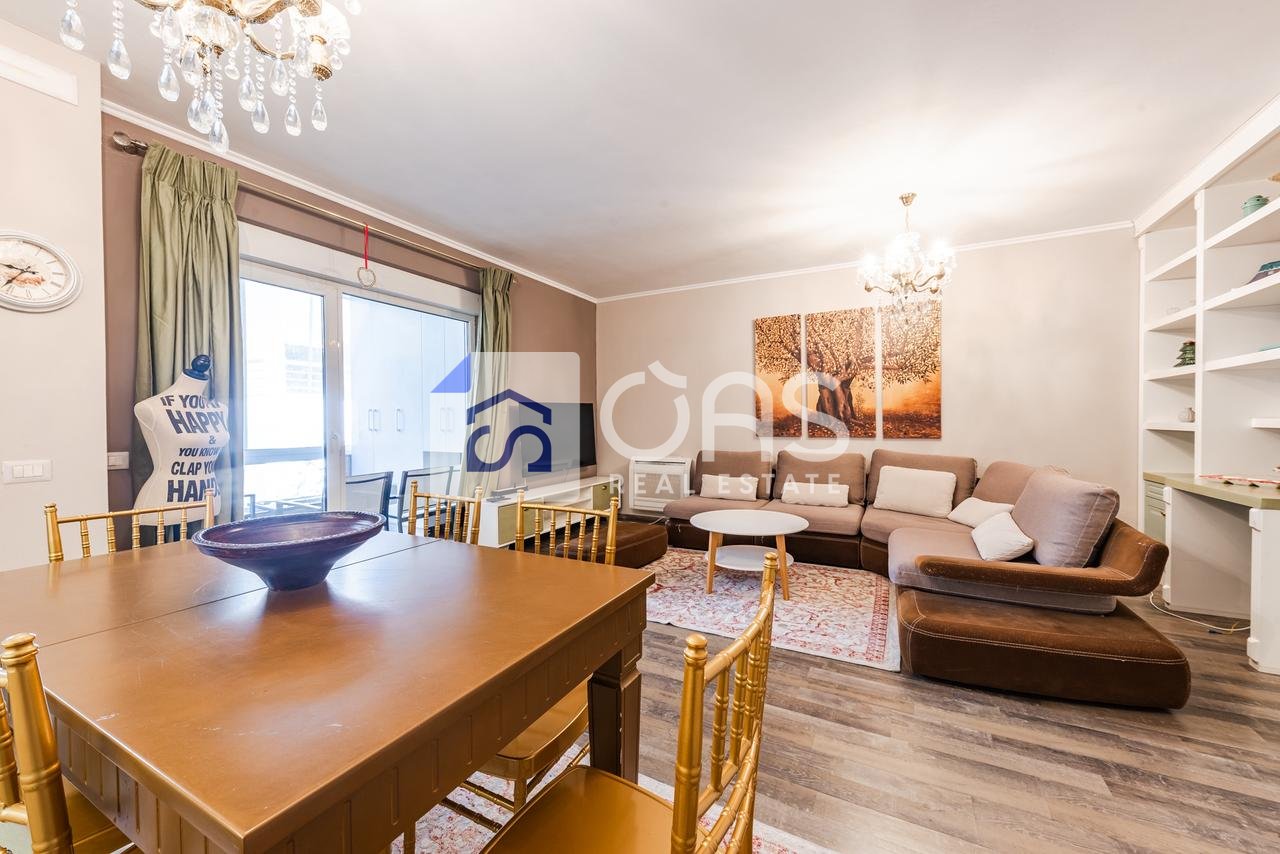 Jepet me Qera Apartament 2+1+2+3Ballkone Tek Liqeni i Thate