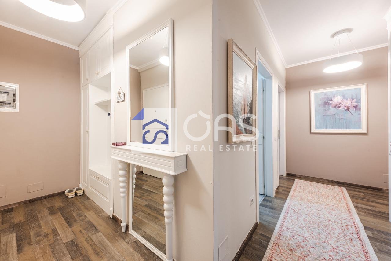 Jepet me Qera Apartament 2+1+2+3Ballkone Tek Liqeni i Thate