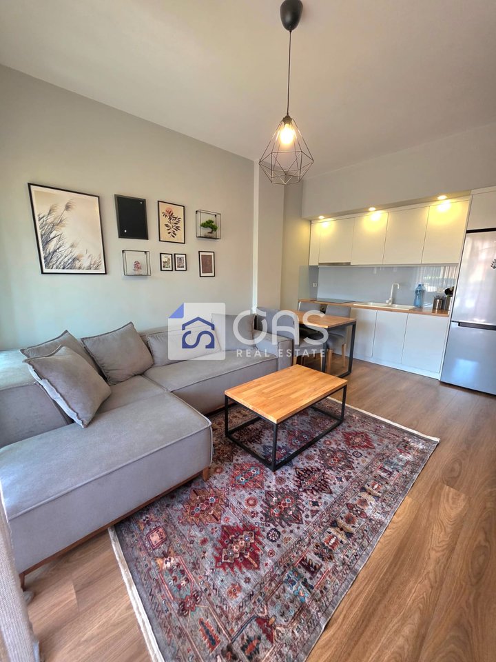 Apartament 1+1 Me Qira në Liqeni i Thatë, Tiranë – 600€ | 60 m²