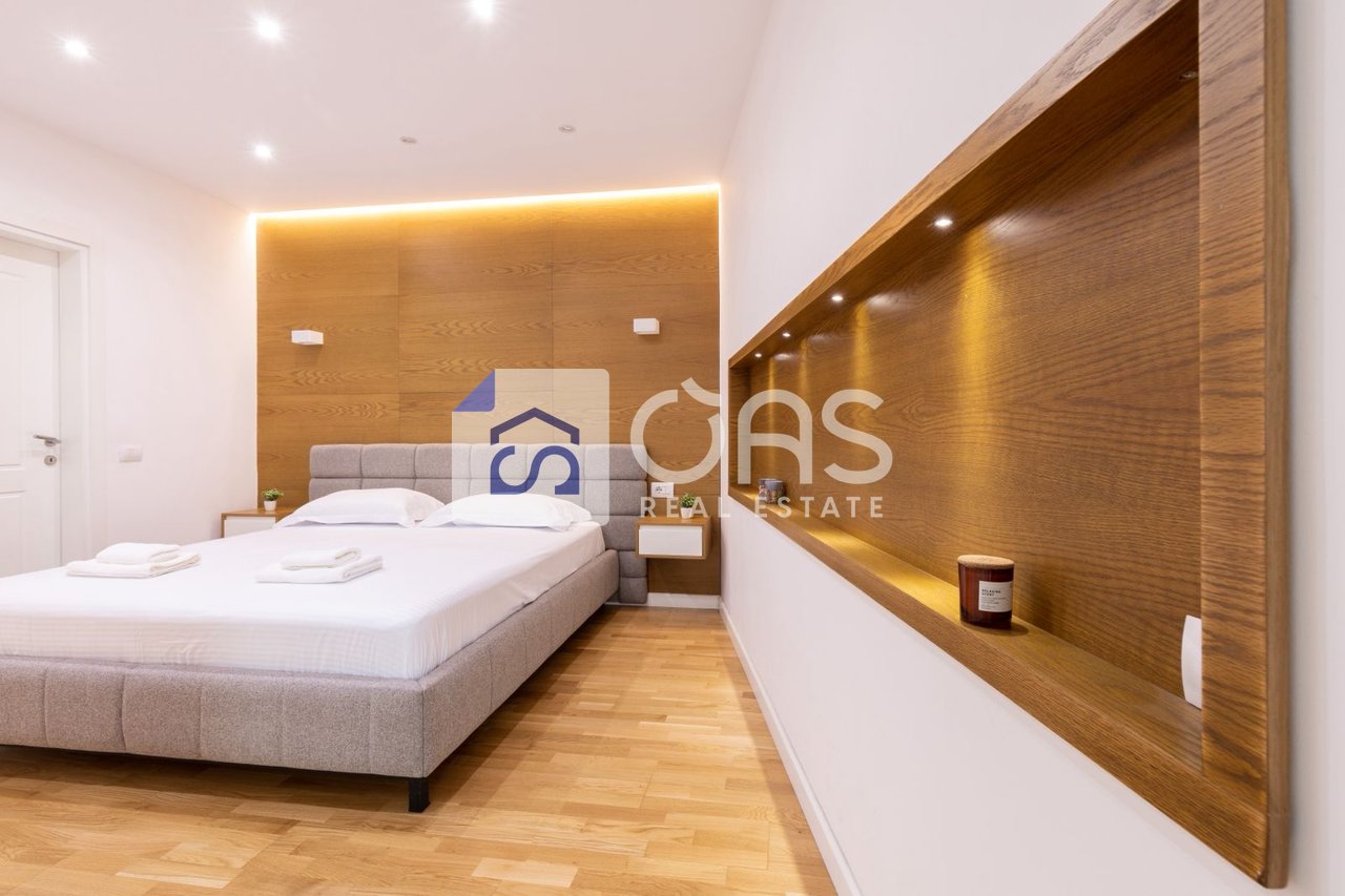 Apartment 2+1 for sale in Zogu Zi.