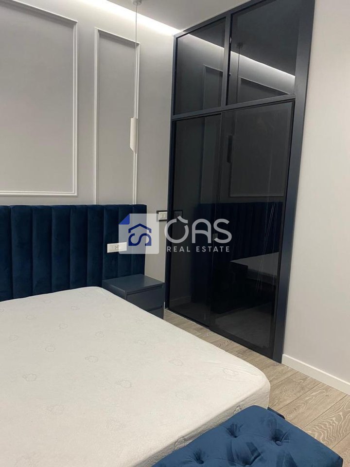 Shitet apartament 2+1  ne Vlore  Skel ( lagjen 10 Korriku) 230.000 euro