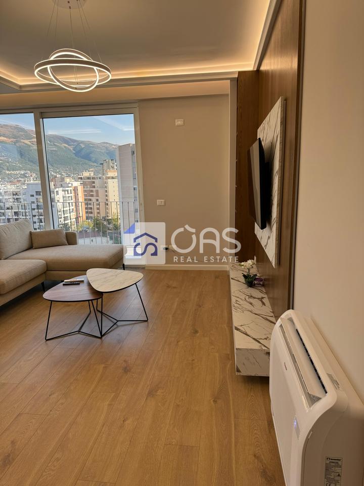 Shitet apartament 2+1  ne Vlore Vlore Skel ( lagjen 10 Korriku) Cmimi :300.000 euro