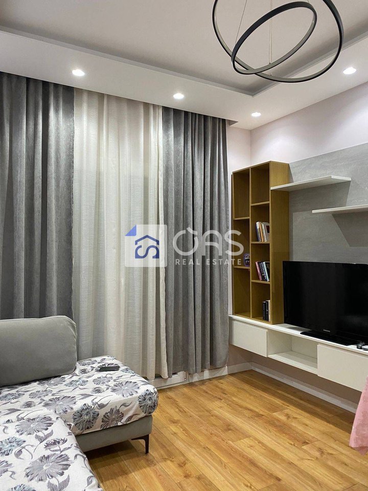 Appartamento 2+1 in affitto a Myslym Shyri, Tirana - 680€ | 70 m²