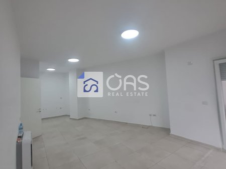 Apartament  me qera 2+1+2 Tek Rruga e Barrikadave