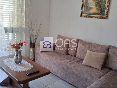 Shtëpi 2+1 Me Qira në Shkolla e Bashkuar, Tiranë - 450€ | 120 m²