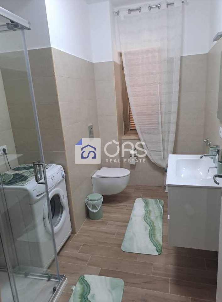 Jepet me qera apartment 2+1 tek Rruga Kosovareve
