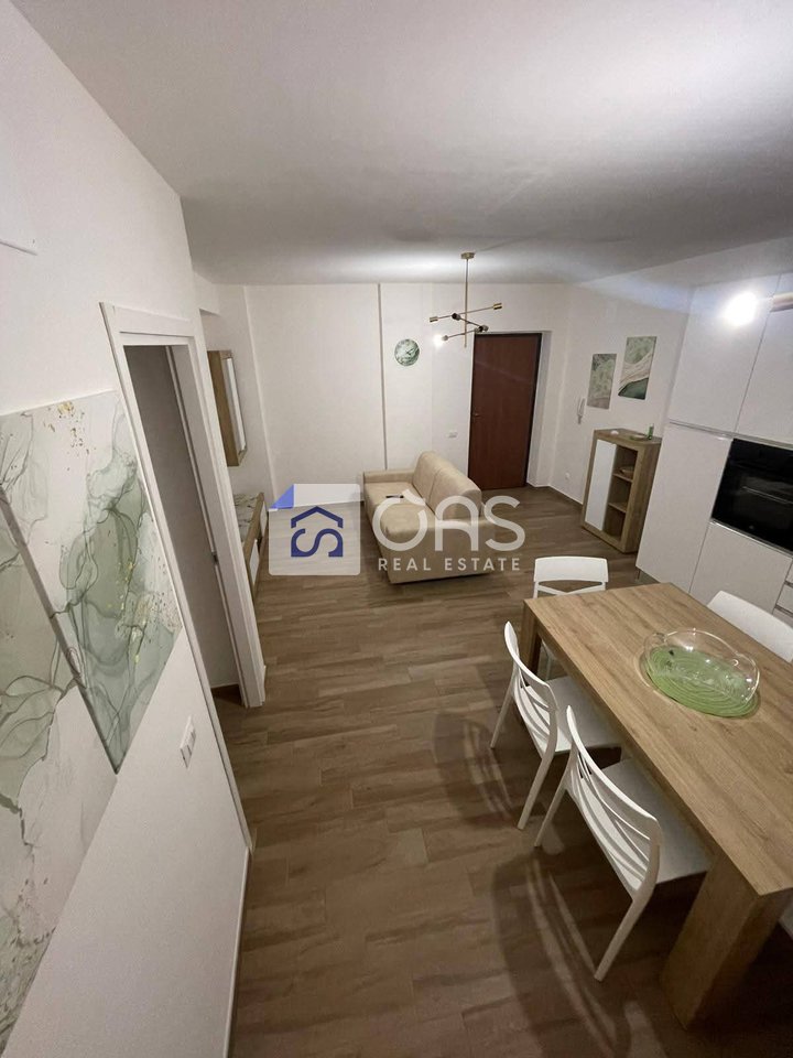 Jepet me qera apartment 2+1 tek Rruga Kosovareve