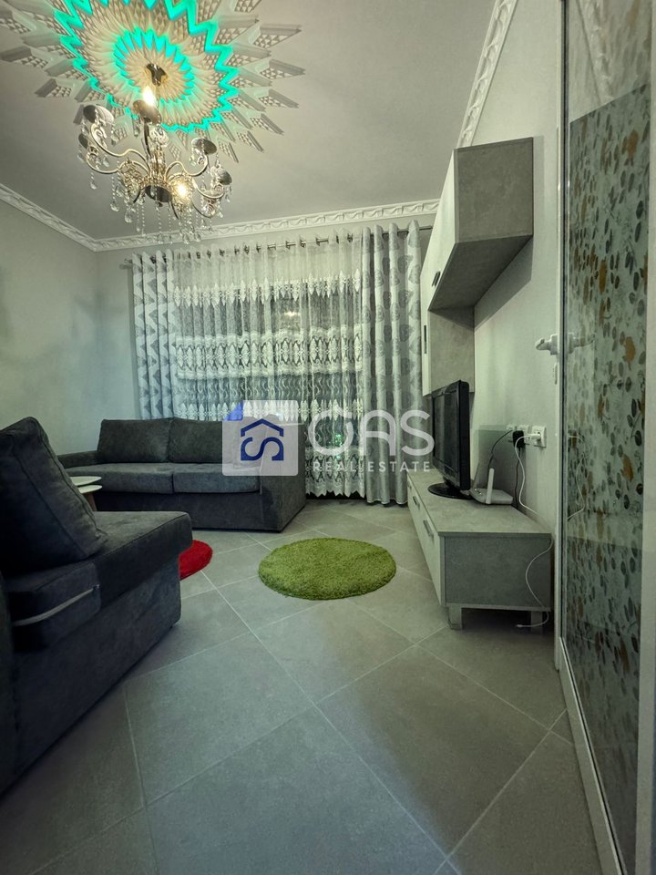 Jepet apartament me qera 2+1 tek Green City (Astir)