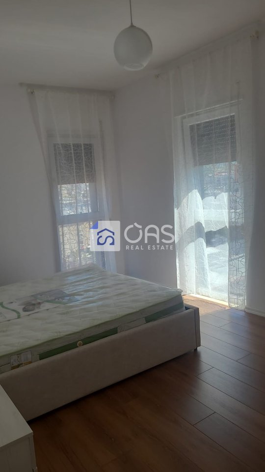 Apartament 1+1 Me Qira në Qendër të Tiranës - 600€ | 65 m²