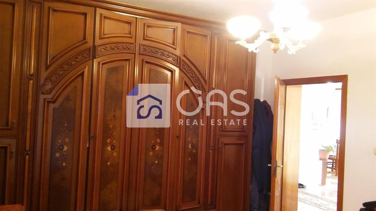 Shtëpi 1+1 Me Qira në Ish Fusha e Aviacionit, Tiranë - 400€ | 130 m²