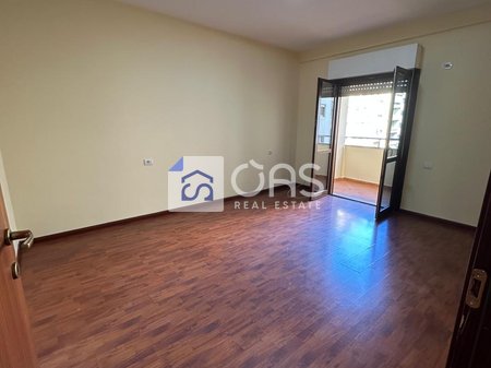 Apartment for rent 2+1 in Komune Parisi 75,000 lek.
