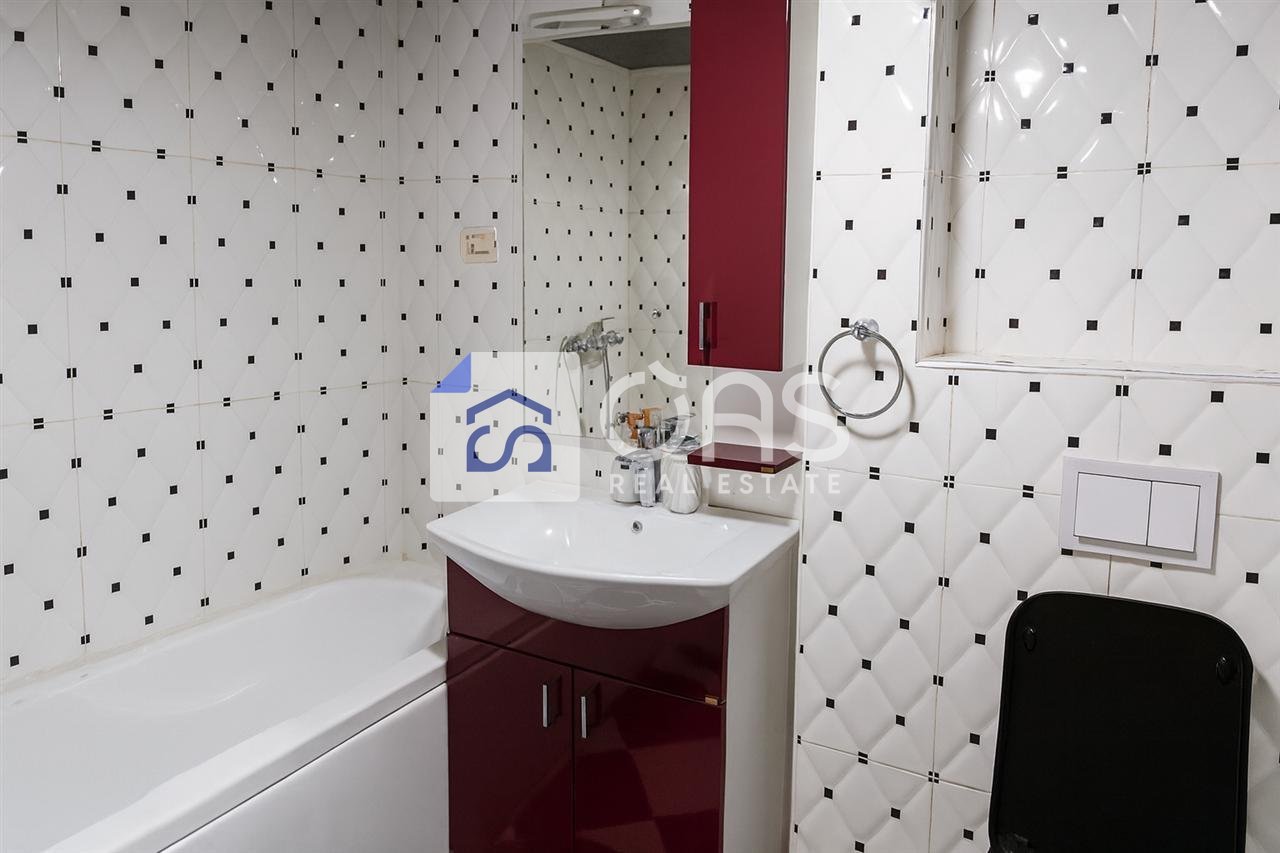 Apartament 2+1 Me Qira në Shallvaret, Tiranë - 600€ | 75 m²