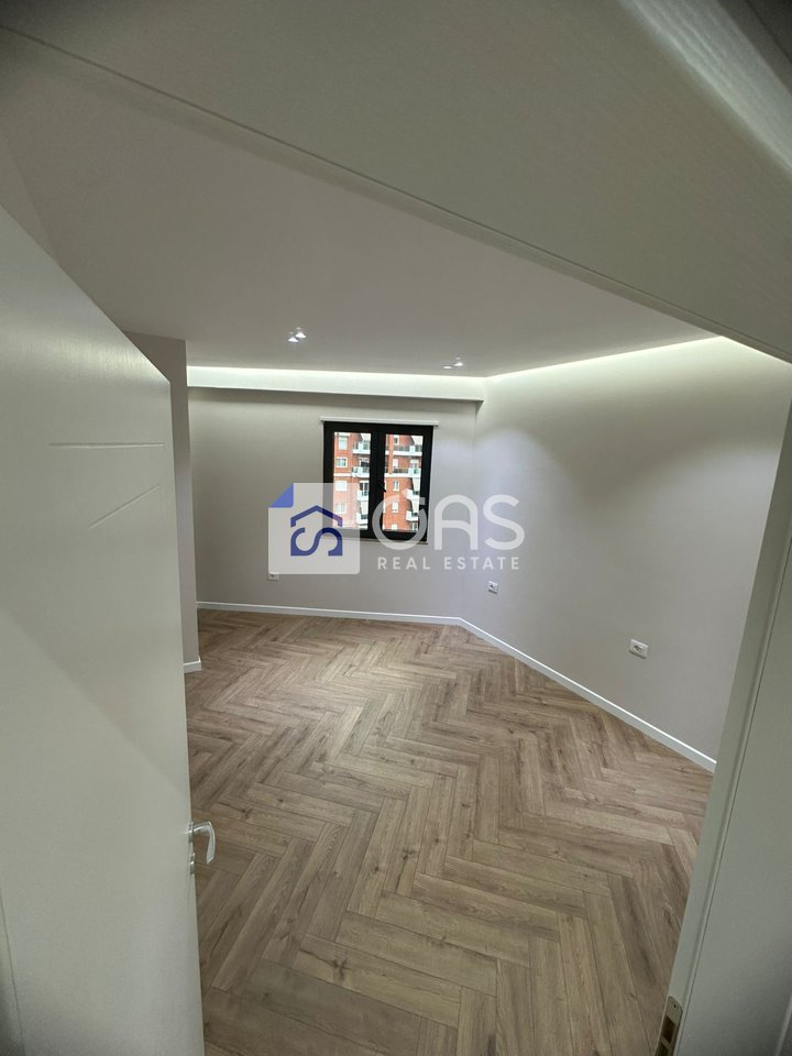 Apartament me qera 2+1+2 Ne Astir