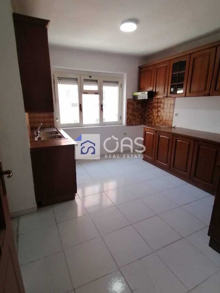 Appartamento 3+1 in affitto vicino a Via Kavaja