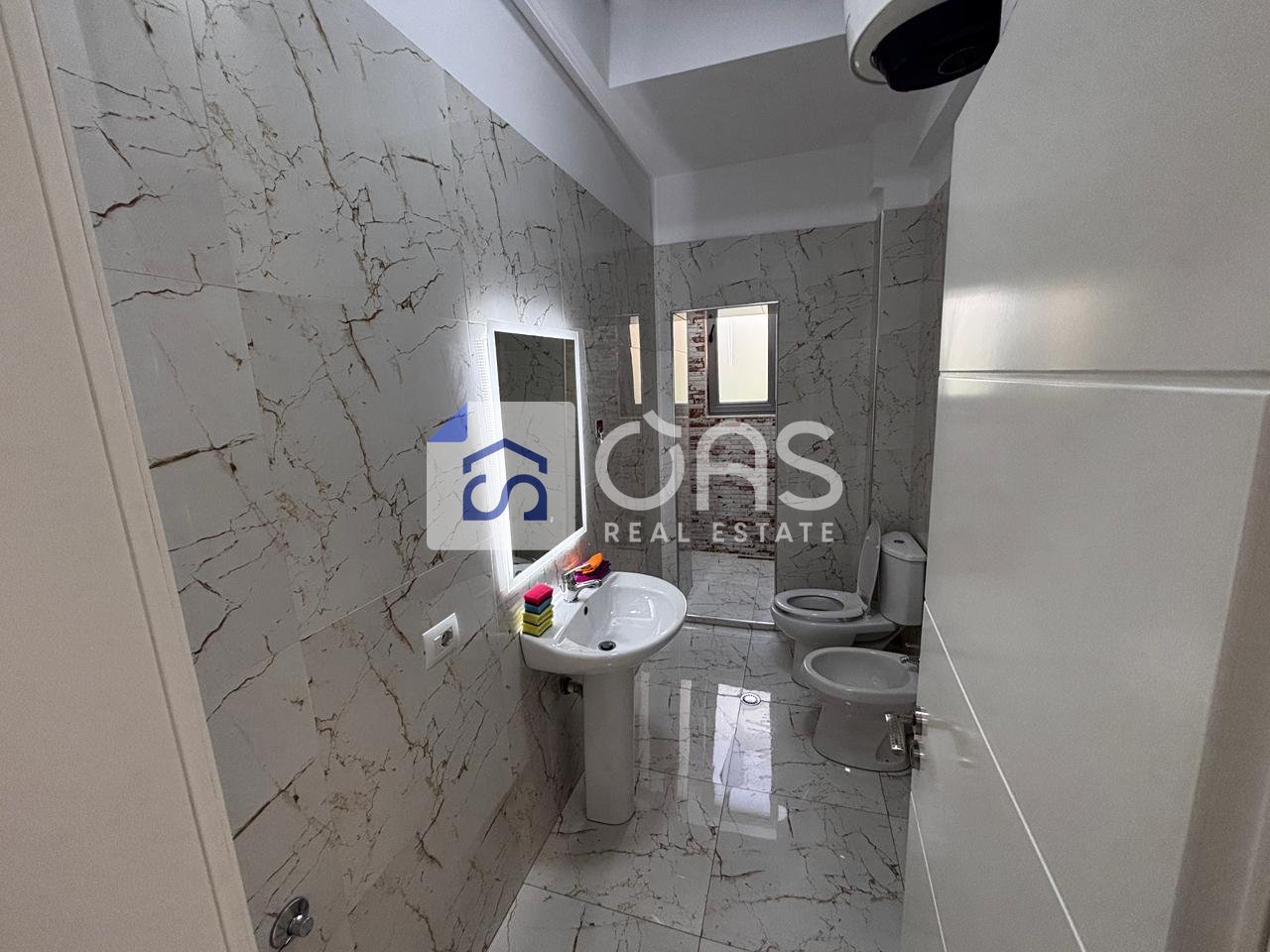 Jepet me qera Apartament Per Biznes tek Rruga e Dibrës, Tiranë - 500€ | 75 m²