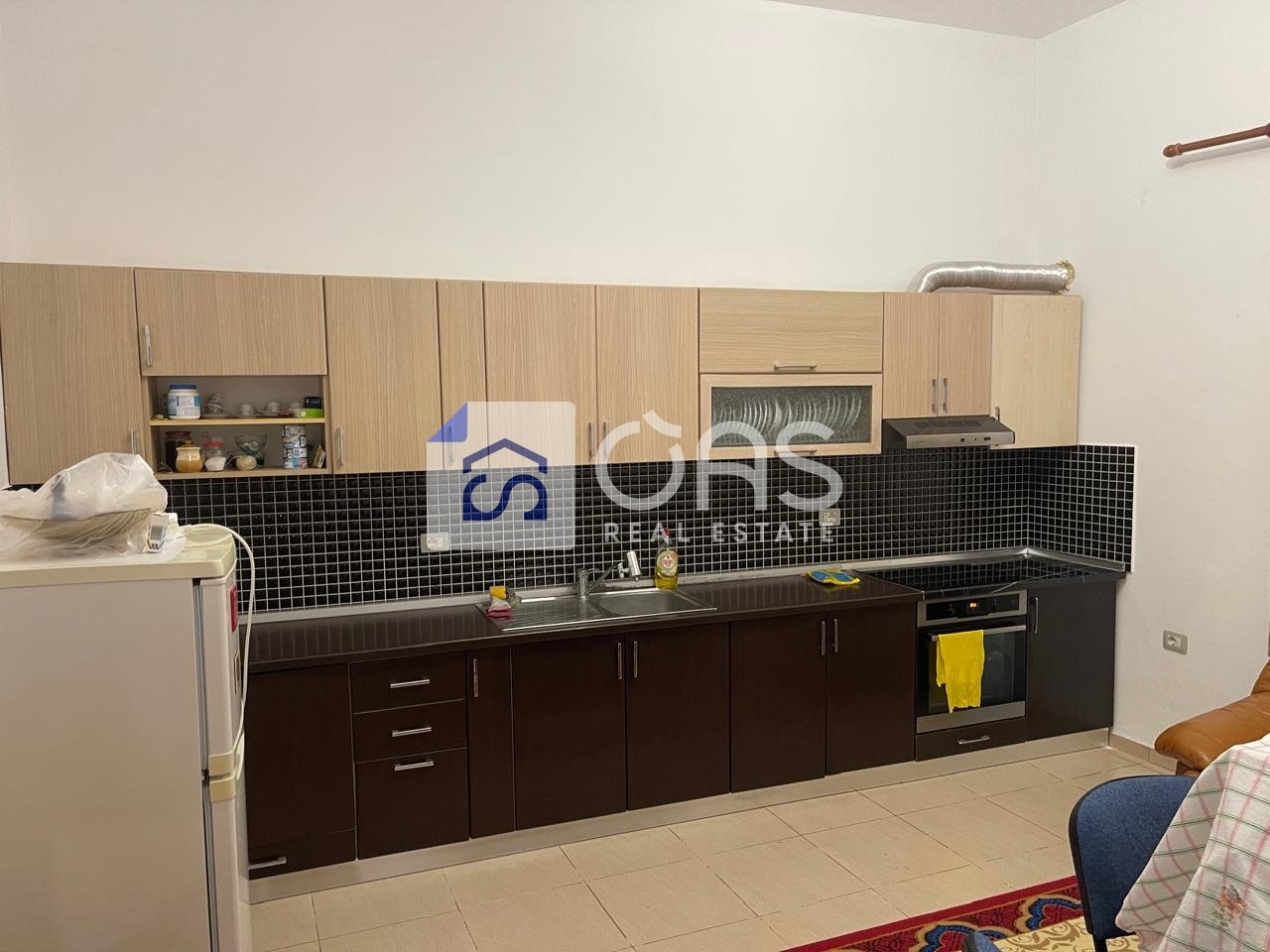 Shtëpi 2+1 Me Qira në Bërzhitë, Tiranë - 400€ | 300 m²