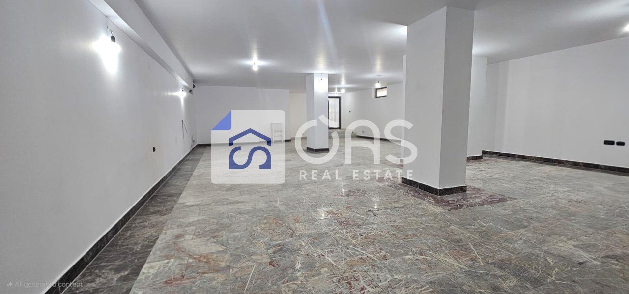 Jepet me qera ambient (open space) per Biznes te Ish Blloku, Tiranë - 3700€ | 200 m²