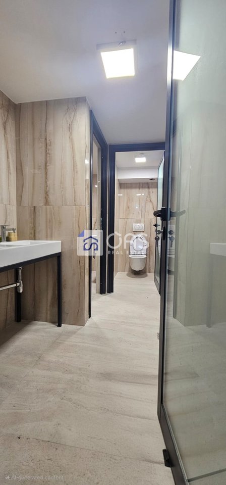 Jepet me qera ambient (open space) per Biznes te Ish Blloku, Tiranë - 3700€ | 200 m²