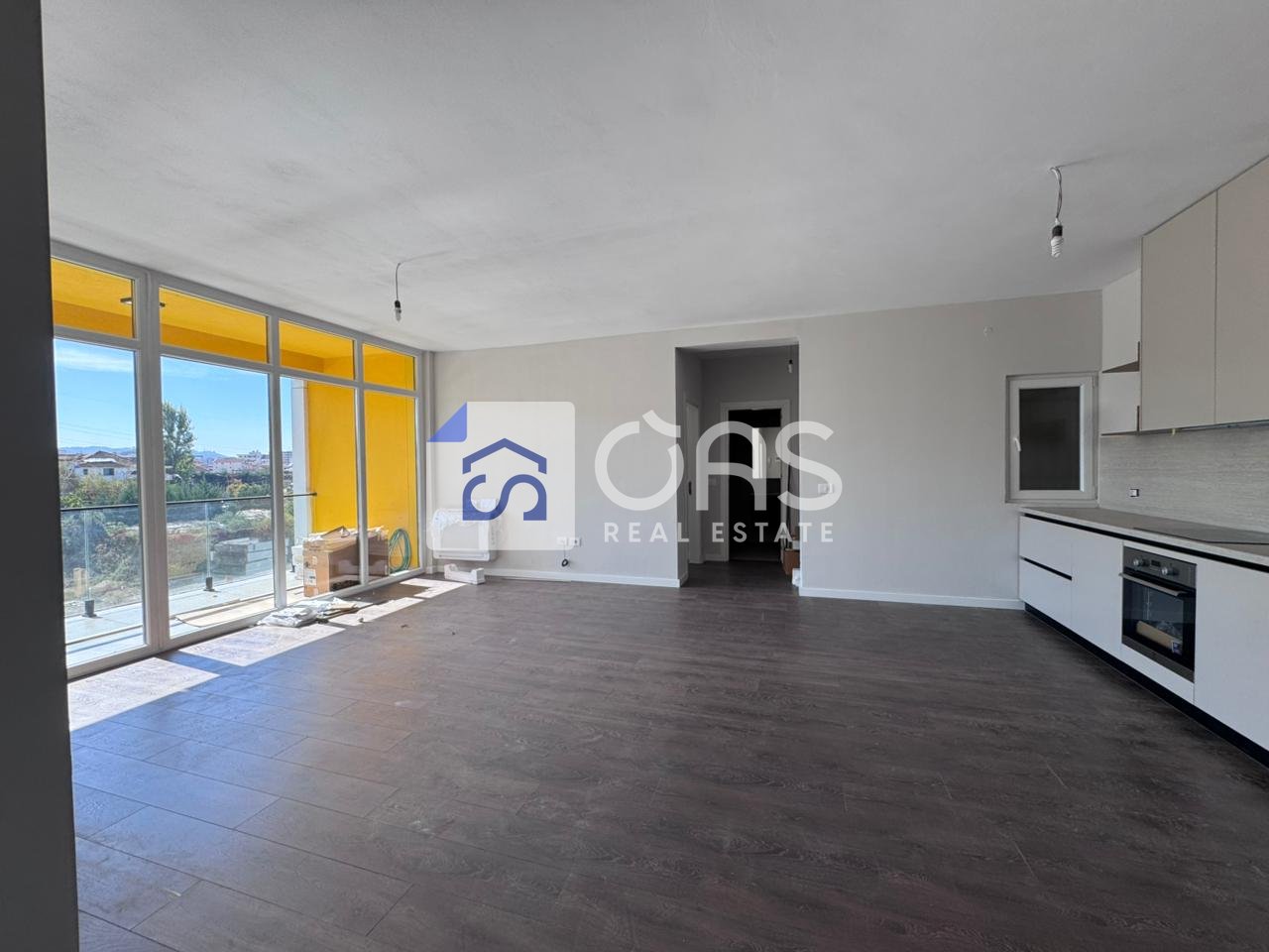 2+1+2 apartment for rent near Bulevardi i Ri