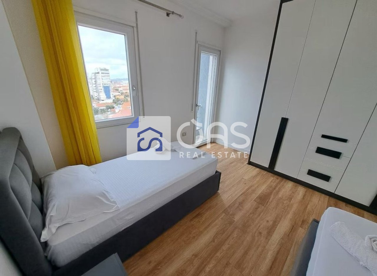Apartment 2+1+2 For Rent in Pazari i Ri, Tirana - 1250€ | 100 m²