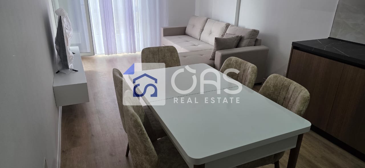 Jepet me qera apartament 2+1+Parkim tek Univers City