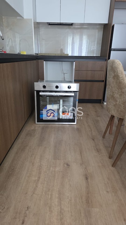 Jepet me qera apartament 2+1+Parkim tek Univers City