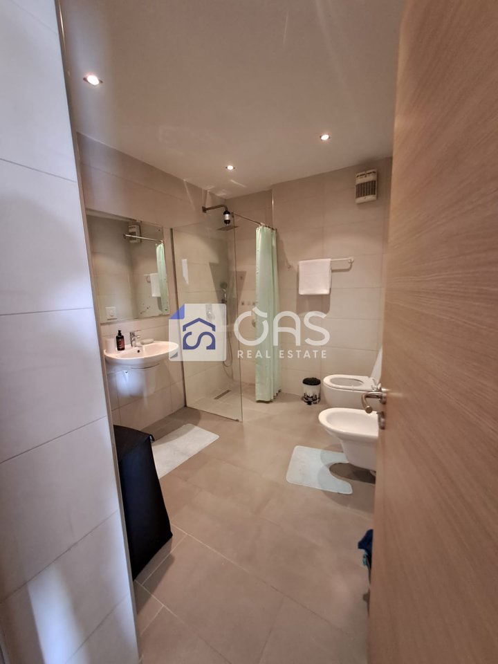 A 1+1 apartment is for rent near the Air Albania stadium.