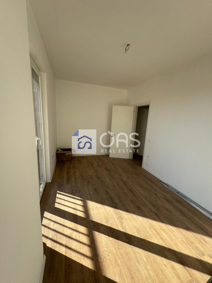 Shitet apartament 2+1 ne Paskuqan