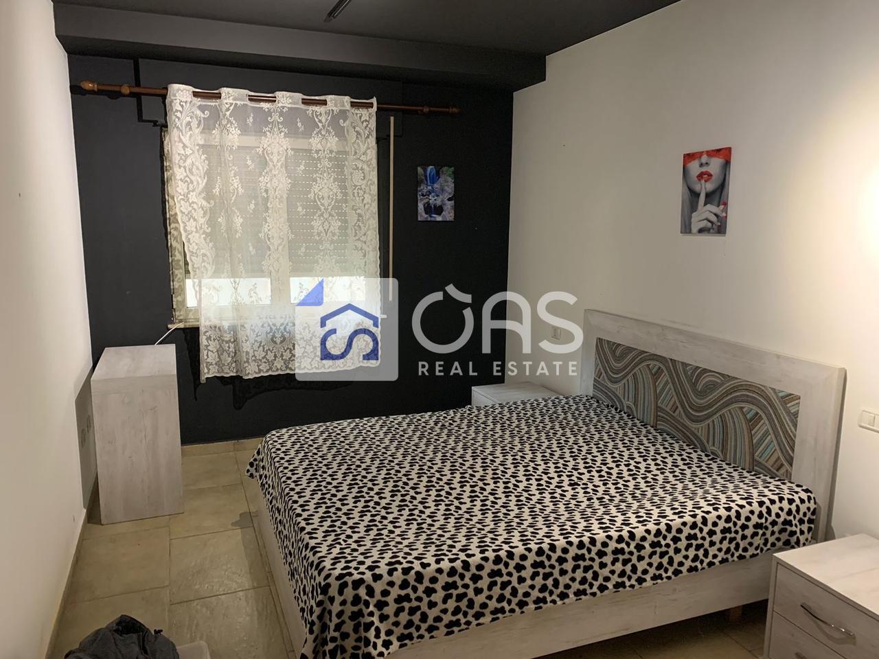 A 2+1 apartment is for rent near the Ministry of Justice.