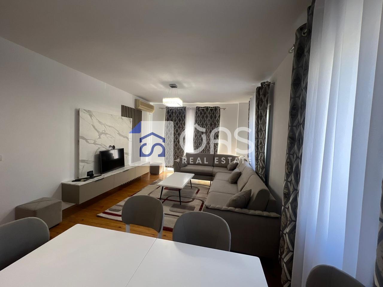 A 2+1+2 apartment is for rent in Fresk.
