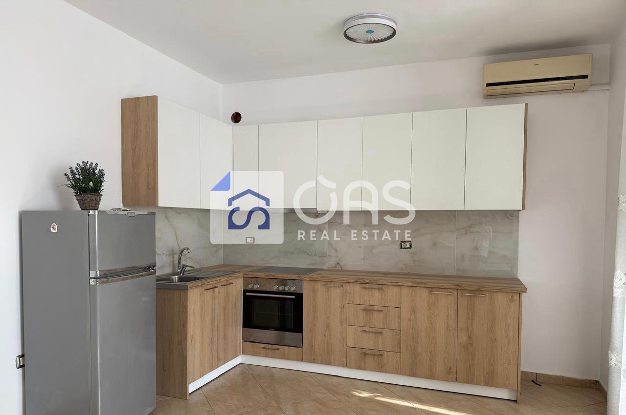 1+1 Apartment for Rent on Elbasan Street, Tirana - 450€ | 74 m²