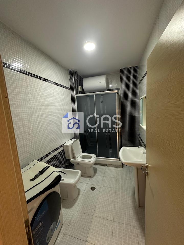 Apartament 2+1 Me Qira në Kopshtin Botanik Zoologjik, Tiranë - 700€ | 104 m²